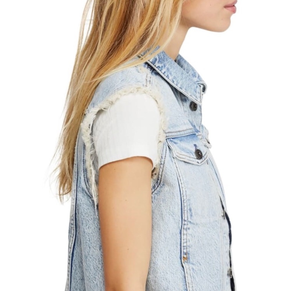 New, free people distressed denim vest❤️ - Picture 8 of 8